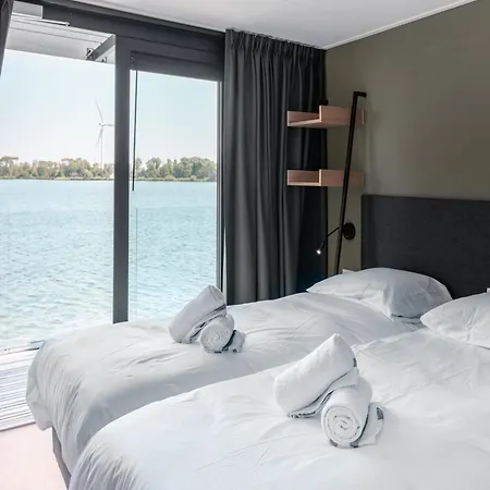 Luxurious With Terrace And Balcony Holiday home *
